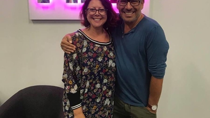 Peter Alexander joins Estelle on the night show coz the world needs more sparkle!