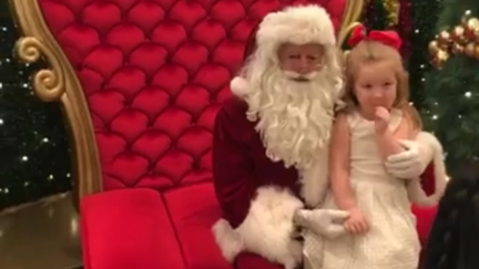Santa's heartwarming surprise for this little girl will leave you in tears ...