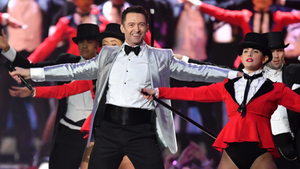 Hugh Jackman wows with EPIC 'The Greatest Showman' performance at the Brit Awards!
