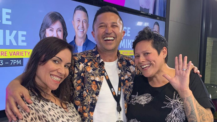 Stace, Mike and Anika Moa try out the new 'gender-swap' filter and the results are hilarious!