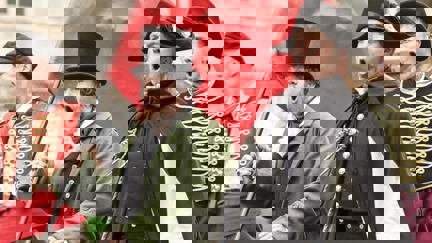 James Corden stops traffic in Paris with hilarious street performance of 'Les Misérables'