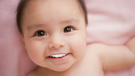 Photographer shows what babies would look like with teeth and the results are hilarious