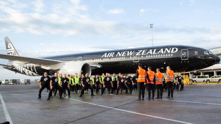 Watch Air New Zealand staff's passionate haka farewell for the All Black