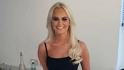 Woman's viral shoe fail leaves the internet 'crying with laughter'