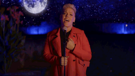 Watching Pink perform stunning new version of 'Greatest Showman' song for heartwarming cause