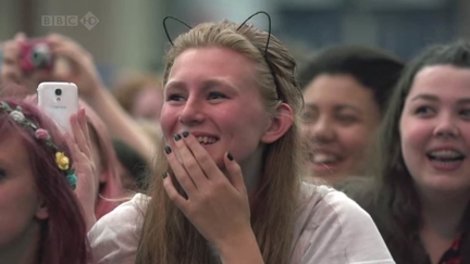 David Attenborough Narrates: Hysterical Fangirls