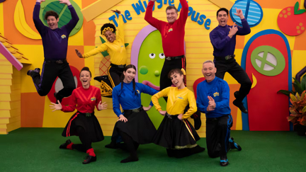 Purple Wiggle John Pearce and wife Jesse announce they are expecting their first child