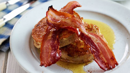 Move over French Toast! This quick and easy French Crumpets and bacon recipe is heaven on a plate