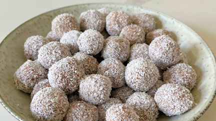 P's super simple and delicious Christmas Toffee Pop Truffle recipe